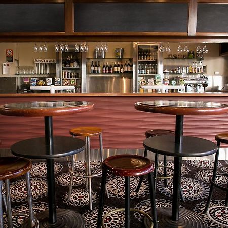 Cbd Hotel Newcastle Bagian luar foto