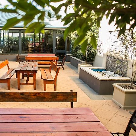 Cbd Hotel Newcastle Bagian luar foto