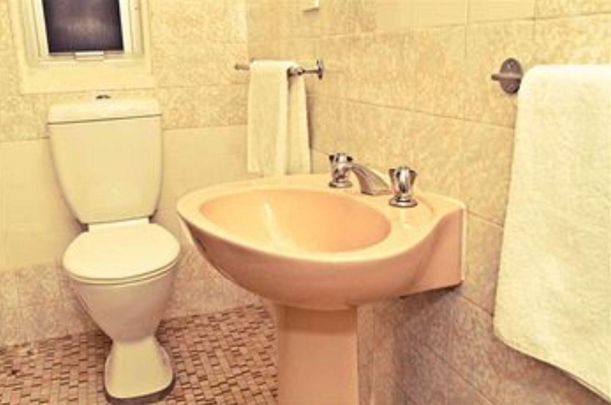 Cbd Hotel Newcastle Bagian luar foto
