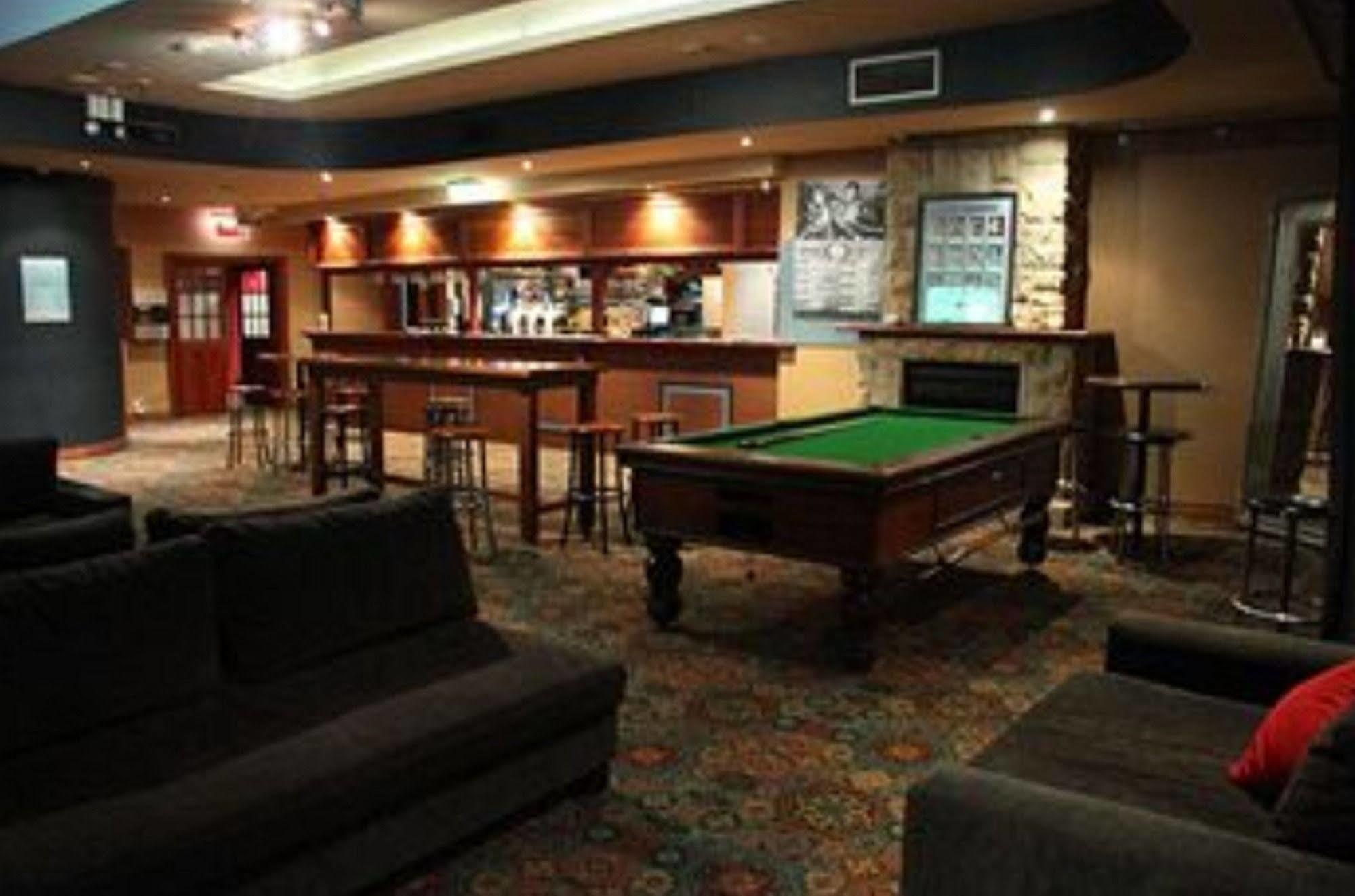 Cbd Hotel Newcastle Bagian luar foto